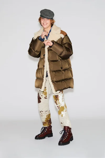 Look 18